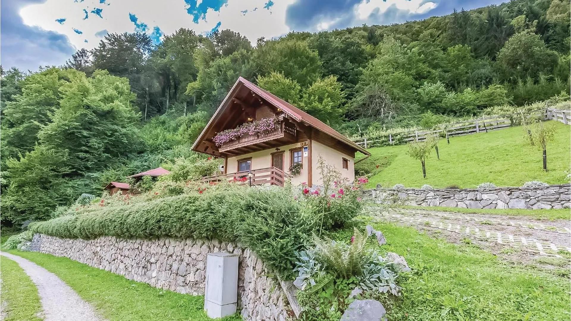 Holiday home 2 Bedroom Stunning Home In Lukovdol